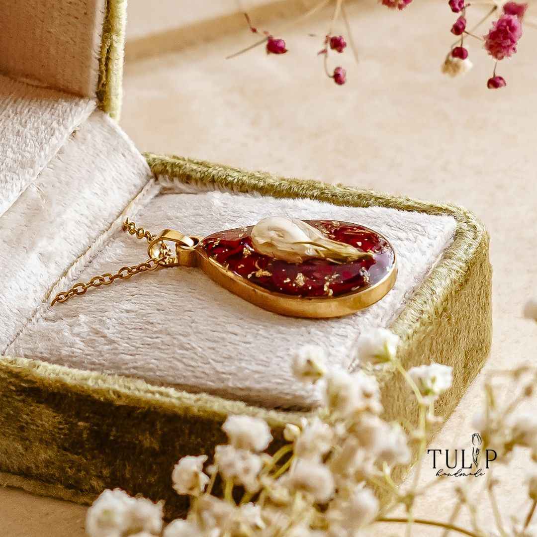 Jasmine - i attach myself to you Tulip Handmade