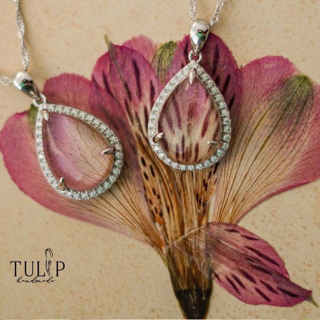 Lily Tulip Handmade