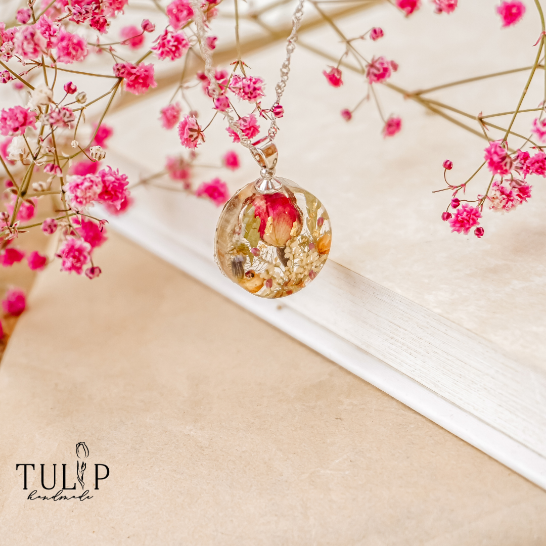 The Rose Elf - pendant