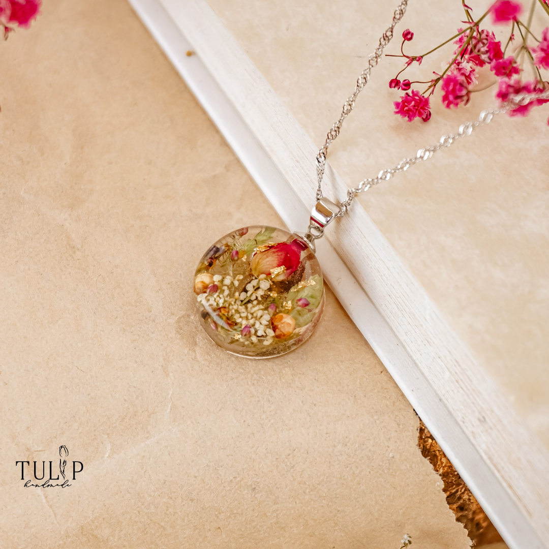 The Rose Elf - pendant