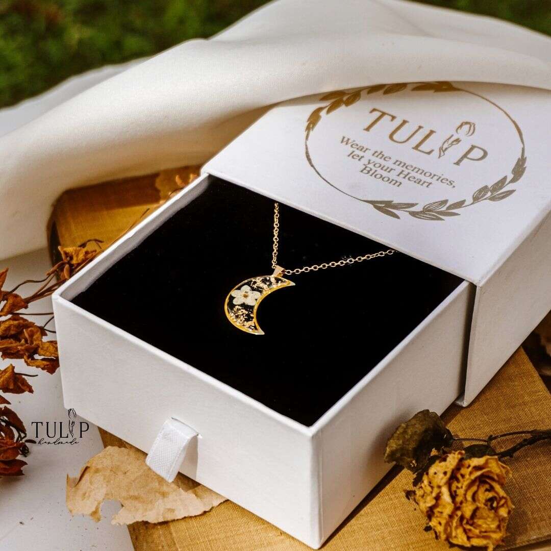 An Unforgettable Love Tulip Handmade