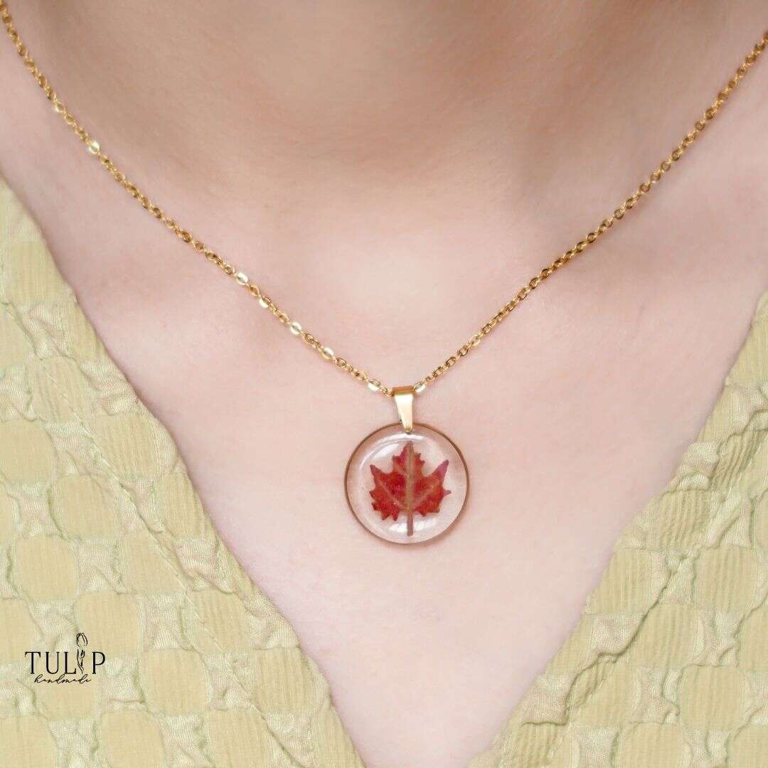 Maple leaf Tulip Handmade