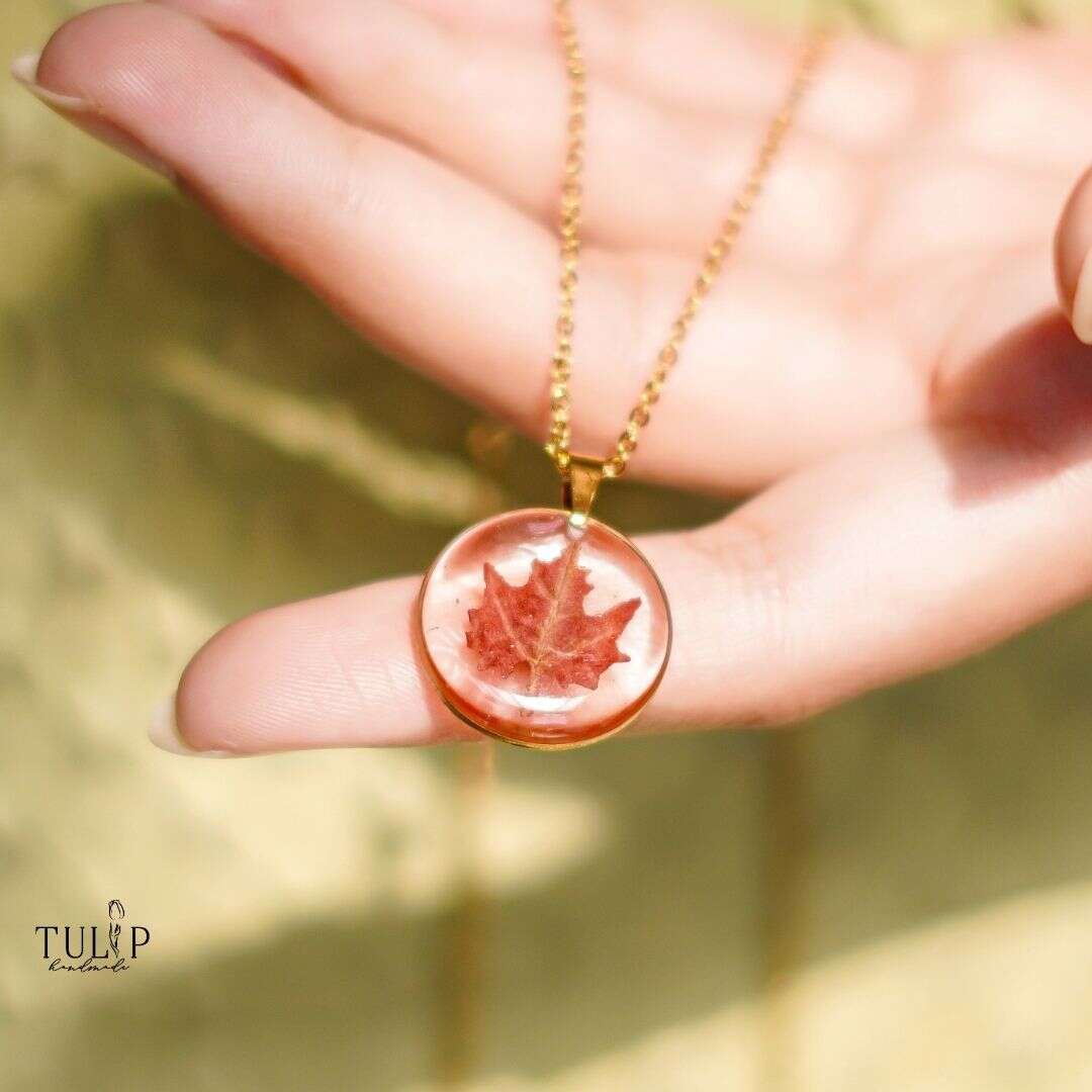 Maple leaf Tulip Handmade